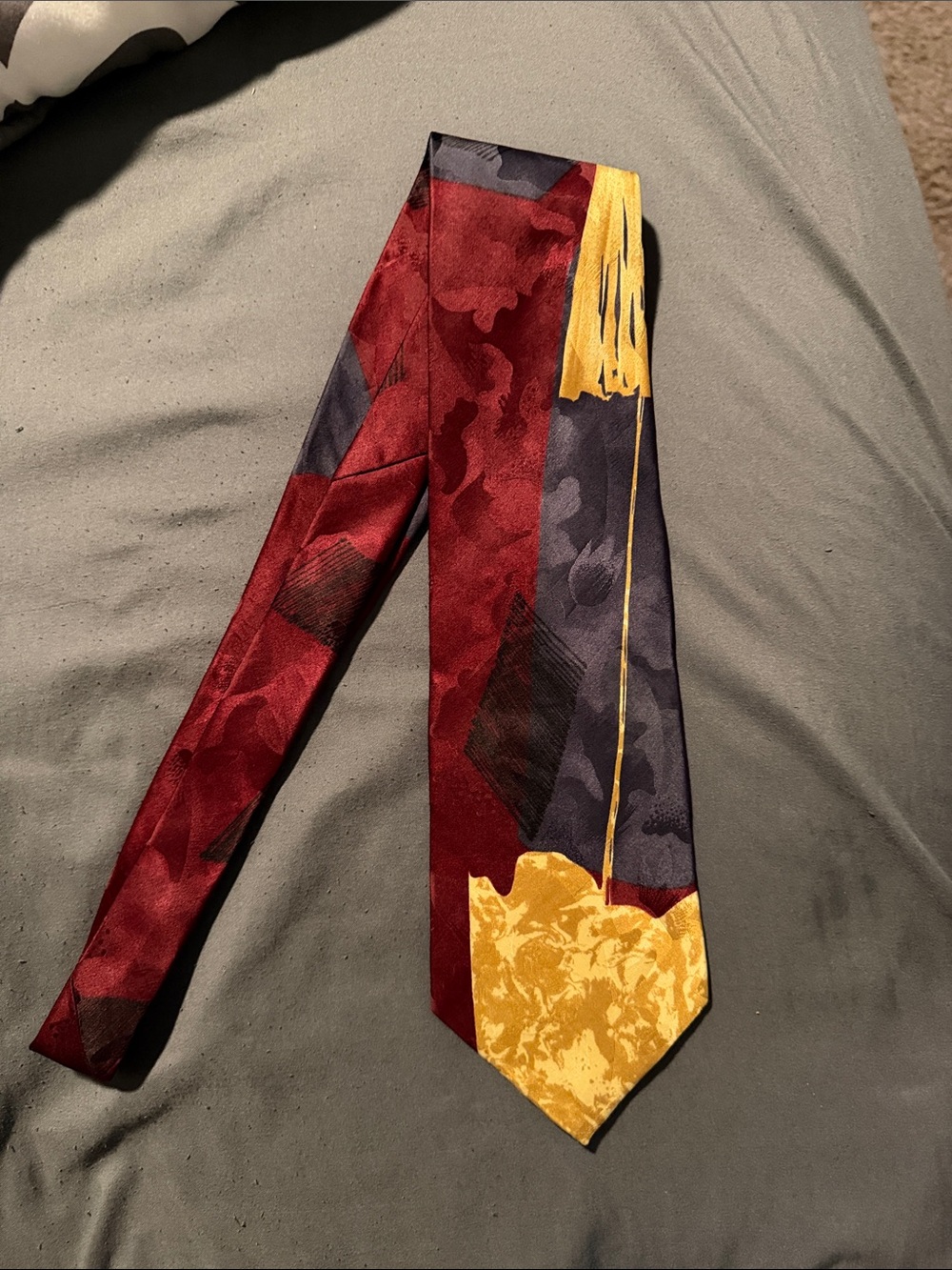 Men's Burgundy, Navy & Gold Patterned Silk Tie